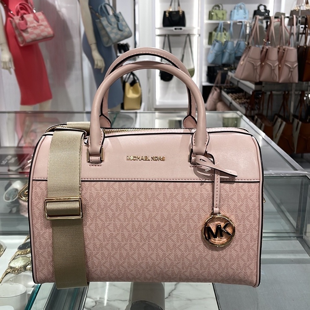 Michael Kors med Duffel Travel - Leather/Coated
Light Powder Blush
